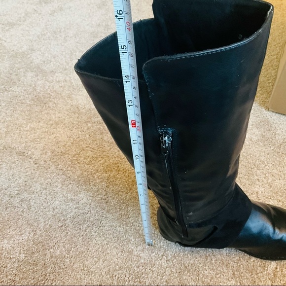 Black High Buttery Soft Leather Boots Side Zippers - Picture 8 of 8